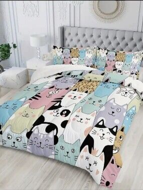 NWT Twin XL 3 Piece Cat Themed Comforter Set